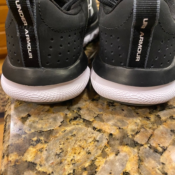 Women’s Under Armor Charged Assert Black and White Sneakers - Picture 6 of 8